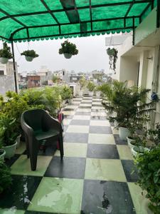 Balcony Image of 900 Sq.ft 2 BHK Builder Floor for sale in Vikaspuri New Delhi for Rs. 11500000