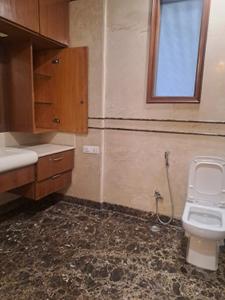 Bathroom Image of 7200 Sq.ft 4 BHK Apartment / Flat for rent in Panchsheel Park New Delhi for Rs. 600000