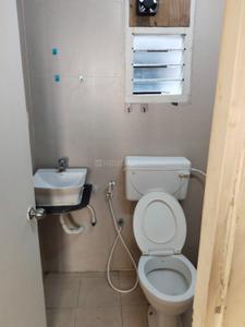 Bathroom Image of 901 Sq.ft 2.5 BHK Apartment / Flat for sale in Kundrathur Chennai for Rs. 4800000