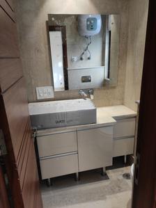 Kitchen Image of 1800 Sq.ft 3 BHK Builder Floor for sale in Green Park New Delhi for Rs. 62500000