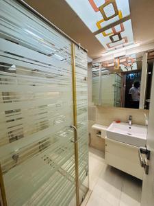 Bathroom Image of 4300 Sq.ft 4.5 BHK Apartment / Flat for rent in Kumar Kruti, Kalyani Nagar Pune for Rs. 135000