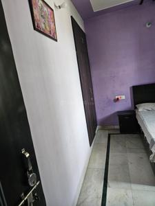 Bedroom Image of 322 Sq.ft 1 BHK Builder Floor for sale in MU II Greater Noida for Rs. 4200000