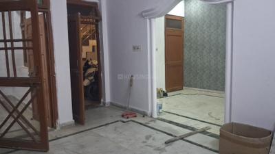 Living Room Image of 800 Sq.ft 2 BHK Builder Floor for rent in Phool Bagh Colony Lucknow for Rs. 9000