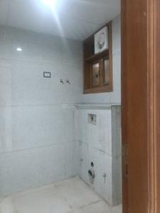 Bathroom Image of 892 Sq.ft 2 BHK Apartment / Flat for sale in Sector 43 Gurgaon for Rs. 5600000