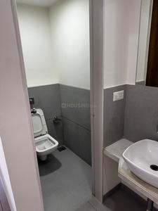 Bathroom Image of 3000 Sq.ft 3 BHK Builder Floor for rent in Akota Vadodara for Rs. 80000