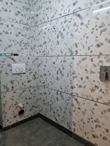 Common Bathroom Image of 810 Sq.ft 3 BHK Apartment / Flat for sale in Dwarka Mor New Delhi for Rs. 6300000