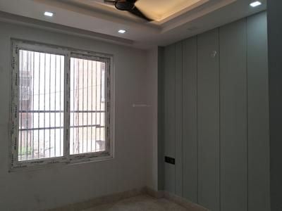 Bedroom Image of 1800 Sq.ft 3 BHK Builder Floor for rent in Paschim Vihar New Delhi for Rs. 45000