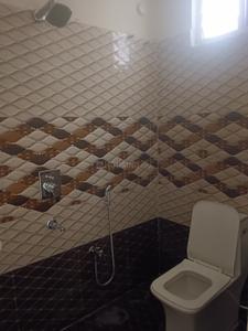 Bathroom Image of 900 Sq.ft 2 BHK Apartment / Flat for rent in Patancheru Sangareddy for Rs. 13000