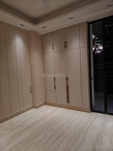 Bedroom Image of 1440 Sq.ft 3 BHK Builder Floor for sale in Chittaranjan Park New Delhi for Rs. 45000000