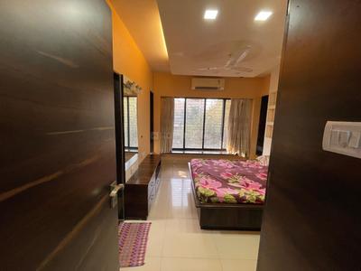 Bedroom Image of 1500 Sq.ft 3 BHK Apartment / Flat for rent in  Sea Castle Apartments, Andheri West Mumbai for Rs. 170000