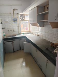 Kitchen Image of 1300 Sq.ft 3 BHK Apartment / Flat for rent in Jai Lakshmi Apartment, Patparganj New Delhi for Rs. 39000