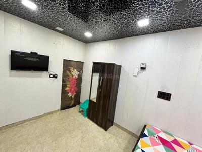 Bedroom Image of 325 Sq.ft 1 BHK Builder Floor for rent in Sector 5 Rohini New Delhi for Rs. 15500