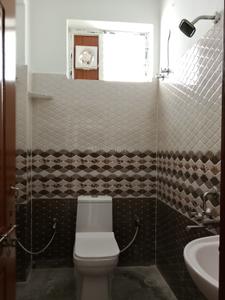 Image of 1950 Sq.ft 4 BHK Apartment / Flat for rent in Manikonda, Hyderabad for Rs. 52000