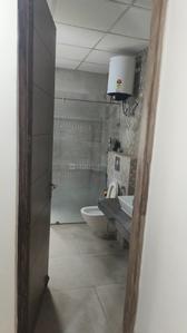 Image of 3302 Sq.ft 3 BHK Apartment / Flat for rent in Parx Laureate, Sector 108, Noida for Rs. 90000