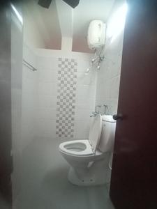 Bathroom Image of 2100 Sq.ft 3 BHK Builder Floor for rent in Velachery Chennai for Rs. 40000