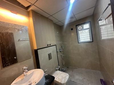 Bathroom Image of 900 Sq.ft 1 BHK Apartment / Flat for rent in Electronic City Bengaluru for Rs. 30000