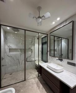 Bathroom Image of 2800 Sq.ft 4 BHK Builder Floor for sale in Green Park New Delhi for Rs. 100000000