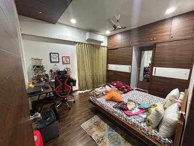 Bedroom Image of 2150 Sq.ft 3 BHK Apartment / Flat for rent in Rajeshri Maruti Aamrakunj 2, Sargasan Gandhinagar for Rs. 35000
