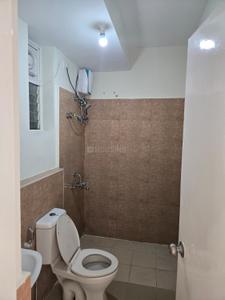 Bathroom Image of 920 Sq.ft 2 BHK Apartment / Flat for rent in DLF Woodland Heights, Bommasandra Bengaluru for Rs. 25000