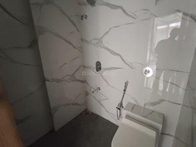 Bathroom Image of 1525 Sq.ft 3 BHK Apartment / Flat for sale in Santacruz West Mumbai for Rs. 57000000