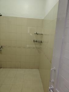 Bathroom Image of 750 Sq.ft 1 BHK Builder Floor for rent in DDA Flats Munirka, Munirka New Delhi for Rs. 31000