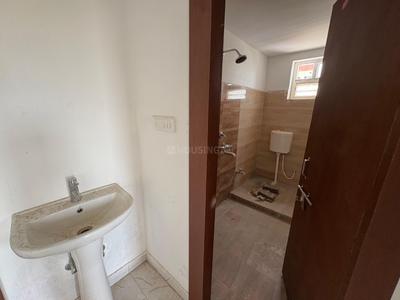 Bathroom Image of 1550 Sq.ft 3 BHK Apartment / Flat for rent in Argora Ranchi for Rs. 15999