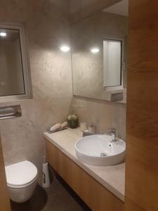 Bathroom Image of 1020 Sq.ft 2 BHK Apartment / Flat for sale in Sonam Indradhanush, Mira Road East Mira Bhayandar for Rs. 9900000