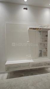 Balcony Image of 850 Sq.ft 2 BHK Builder Floor for sale in Vikaspuri New Delhi for Rs. 14000000