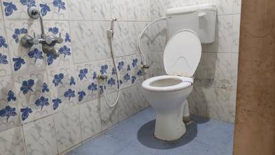 Image of 1000 Sq.ft 2 BHK Builder Floor for rent in Ejipura, Bengaluru for Rs. 24000