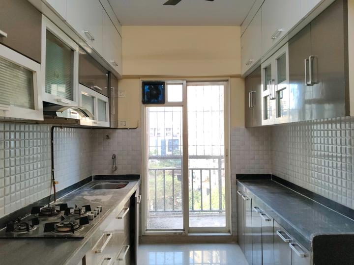 Kasarvadavali Main Image 1