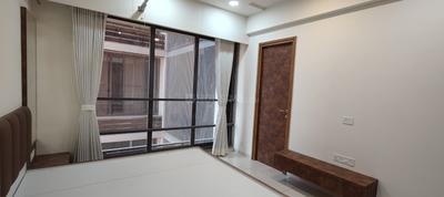 Bedroom Image of 3999 Sq.ft 4 BHK Apartment / Flat for rent in Raysan Gandhinagar for Rs. 80000