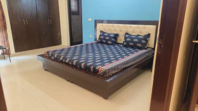 Bedroom Image of 2500 Sq.ft 3.5 BHK Builder Floor for rent in Sector 46 Noida for Rs. 70000