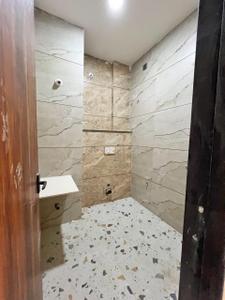 Bathroom Image of 1400 Sq.ft 2 BHK Apartment / Flat for rent in Geeta Bhawan Indore for Rs. 23000