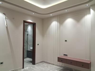 Bedroom Image of 2250 Sq.ft 4 BHK Builder Floor for sale in New Builder Floors, Paschim Vihar New Delhi for Rs. 45000000
