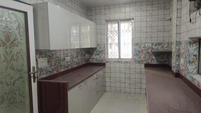 Kitchen Image of 4000 Sq.ft 4.5 BHK Independent House for rent in Chembur Mumbai for Rs. 250000