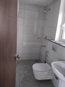 Bathroom Image of 2350 Sq.ft 4 BHK Villa for rent in Godrej Golf Link, Jaypee Greens Greater Noida for Rs. 63000