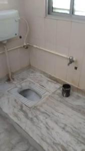 Bathroom Image of 1400 Sq.ft 4 BHK Builder Floor for rent in Harmu Ranchi for Rs. 25000