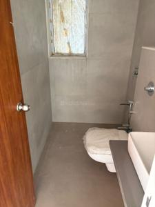 Bathroom Image of 750 Sq.ft 2 BHK Apartment / Flat for sale in Dadar West Mumbai for Rs. 39000000