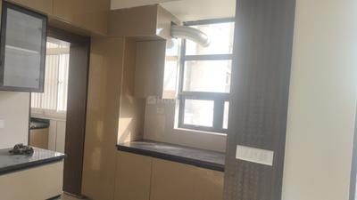 Kitchen Image of 1768 Sq.ft 3 BHK Apartment / Flat for rent in Unitech Horizon, Sector PI Greater Noida for Rs. 26000