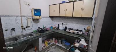 Kitchen Image of 600 Sq.ft 1 BHK Builder Floor for rent in Sector 11 Noida for Rs. 16500