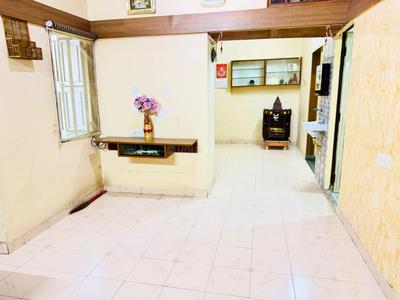 Living Room Image of 1250 Sq.ft 1.5 BHK Apartment / Flat for rent in Satellite Ahmedabad for Rs. 20000