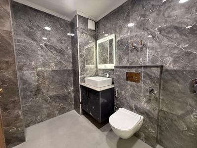 Bathroom Image of 1800 Sq.ft 3 BHK Builder Floor for sale in Big Block South City 2, Sector 49 Gurgaon for Rs. 32000000