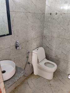 Common Bathroom Image of 1320 Sq.ft 3 BHK Apartment / Flat for rent in Shiv Sadhna Skywalk Manglaam, Chandkheda Ahmedabad for Rs. 25000