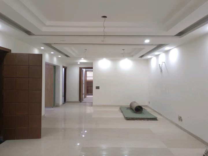 GUPTAJI ESTATE AGENCY Main Image 1