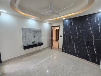 Hall Image of 2000 Sq.ft 3 BHK Builder Floor for sale in Mansarover Garden New Delhi for Rs. 32500000