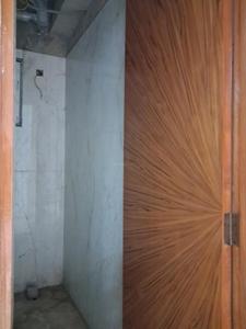 Common Bathroom Image of 1475 Sq.ft 3 BHK Apartment / Flat for sale in DM Infra, Sector 104 Noida for Rs. 5725000