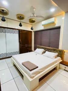 Bedroom Image of 2450 Sq.ft 3 BHK Apartment / Flat for rent in Shri Parshva Uday, Paldi Ahmedabad for Rs. 40000