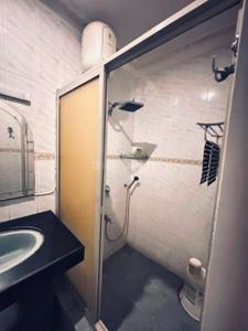 Image of 3200 Sq.ft 3 BHK Independent House for sale in Palam Vihar, Gurgaon for Rs. 42500000