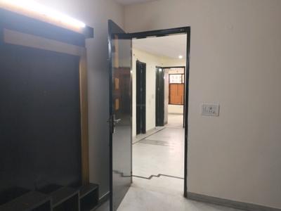 Bedroom Image of 1250 Sq.ft 3 BHK Builder Floor for rent in Vikaspuri Luxury Homes, Vikaspuri New Delhi for Rs. 37000