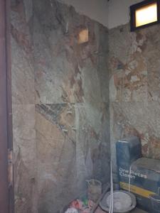 Common Bathroom Image of 1680 Sq.ft 3 BHK Apartment / Flat for sale in Skyline Dev Infra, Sector 49 Noida for Rs. 6275000